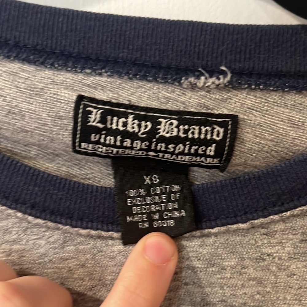 Lucky brand size xtra small “go green” Men’s long sleeve graphic t-shirt - Picture 7 of 7
